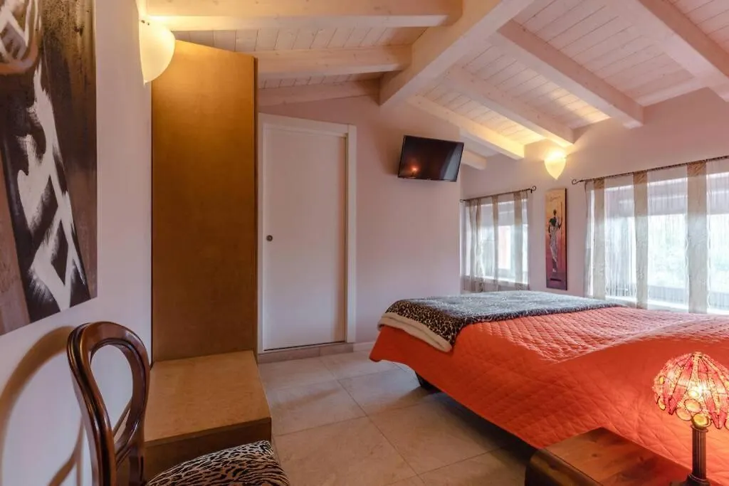 Villa Le Due Dame Manerba del Garda Italia