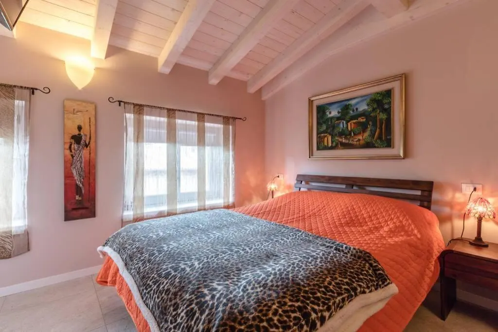 Villa Le Due Dame Manerba del Garda Italia